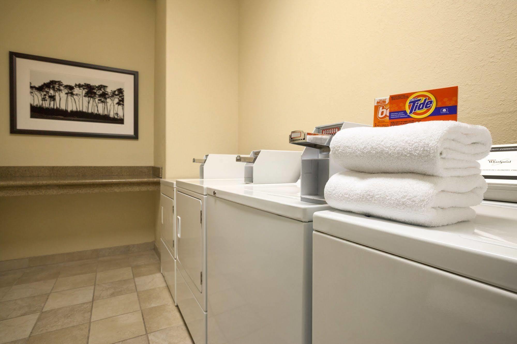 Bayside Inn Pinellas Park - Clearwater Ngoại thất bức ảnh